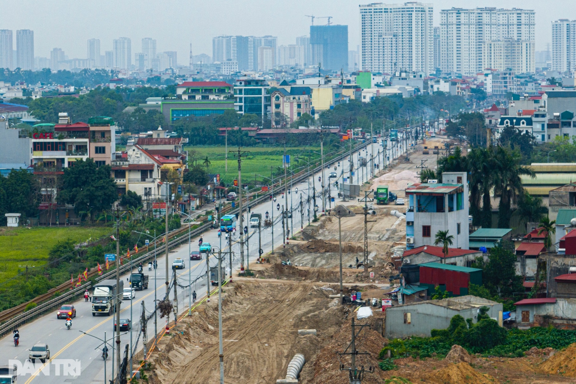 Hà Nội: Tuyến đường cửa ngõ phía Nam cải tạo 15 năm vẫn ngổn ngang - 2 Hà Nội: Tuyến đường cửa ngõ phía Nam cải tạo 15 năm vẫn ngổn ngang - 2