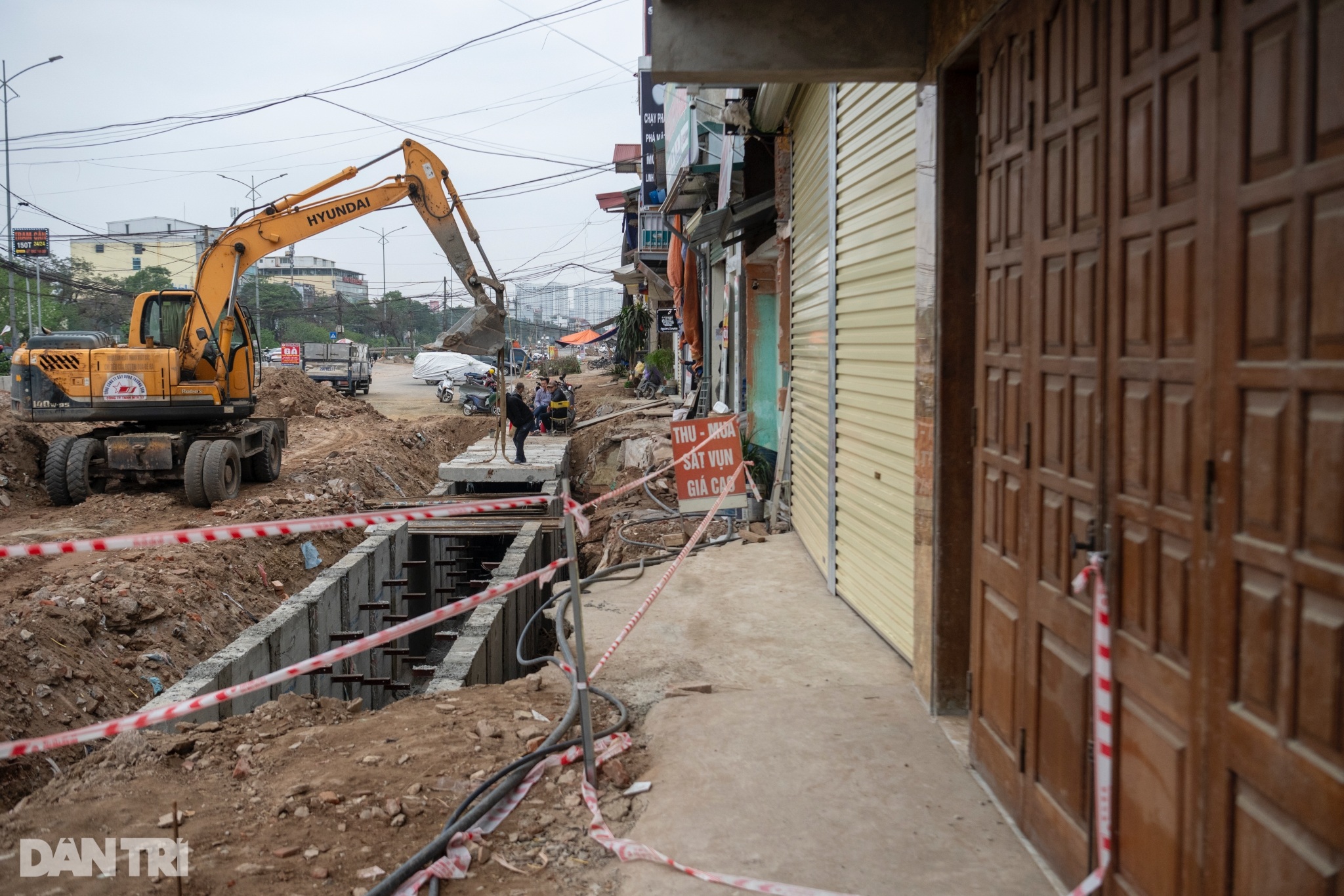 Hà Nội: Tuyến đường cửa ngõ phía Nam cải tạo 15 năm vẫn ngổn ngang - 7
