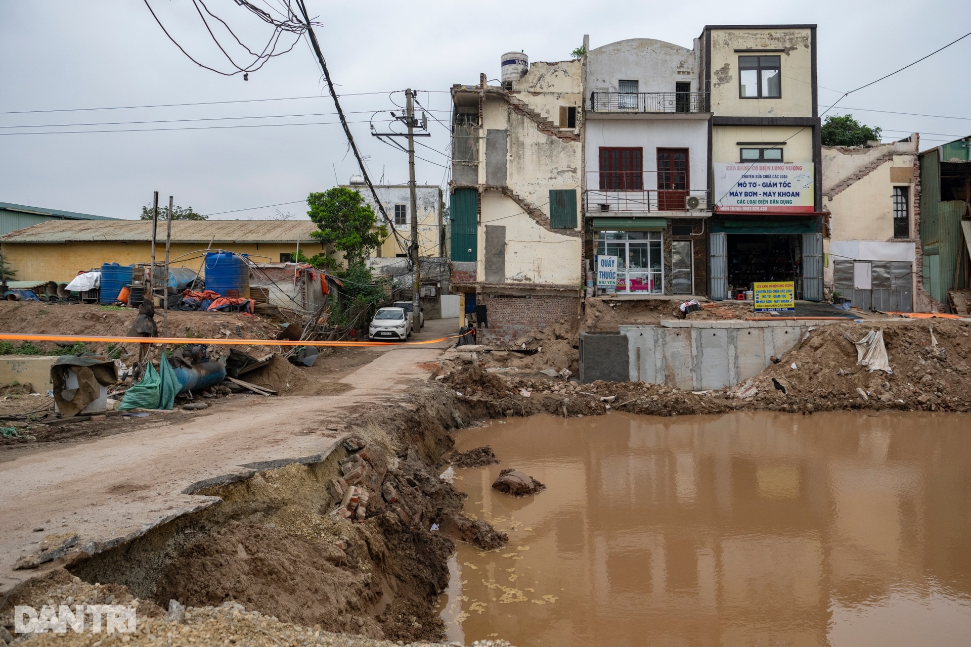 Hà Nội: Tuyến đường cửa ngõ phía Nam cải tạo 15 năm vẫn ngổn ngang - 9 Hà Nội: Tuyến đường cửa ngõ phía Nam cải tạo 15 năm vẫn ngổn ngang - 9