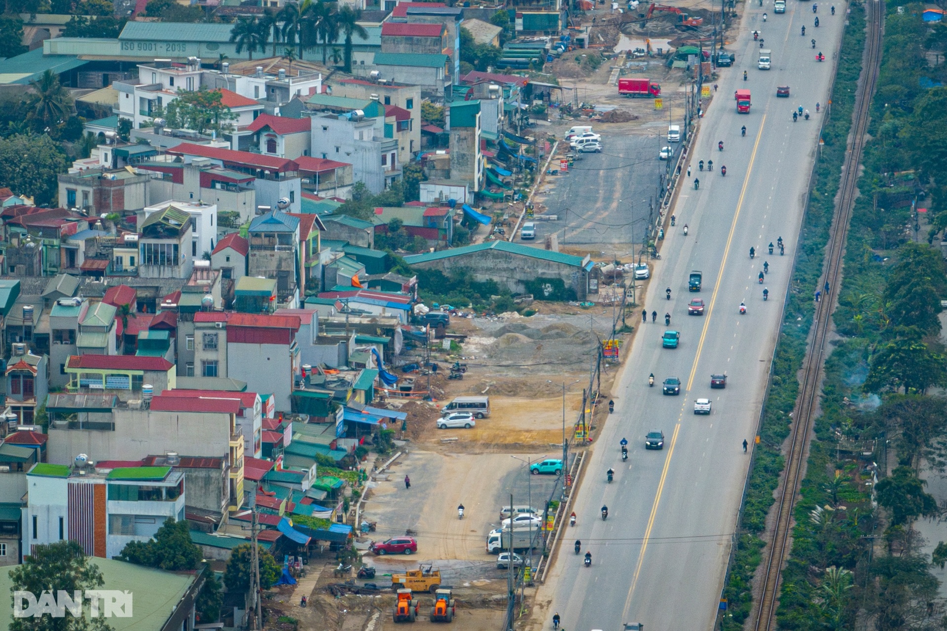 Hà Nội: Tuyến đường cửa ngõ phía Nam cải tạo 15 năm vẫn ngổn ngang - 11 Hà Nội: Tuyến đường cửa ngõ phía Nam cải tạo 15 năm vẫn ngổn ngang - 11