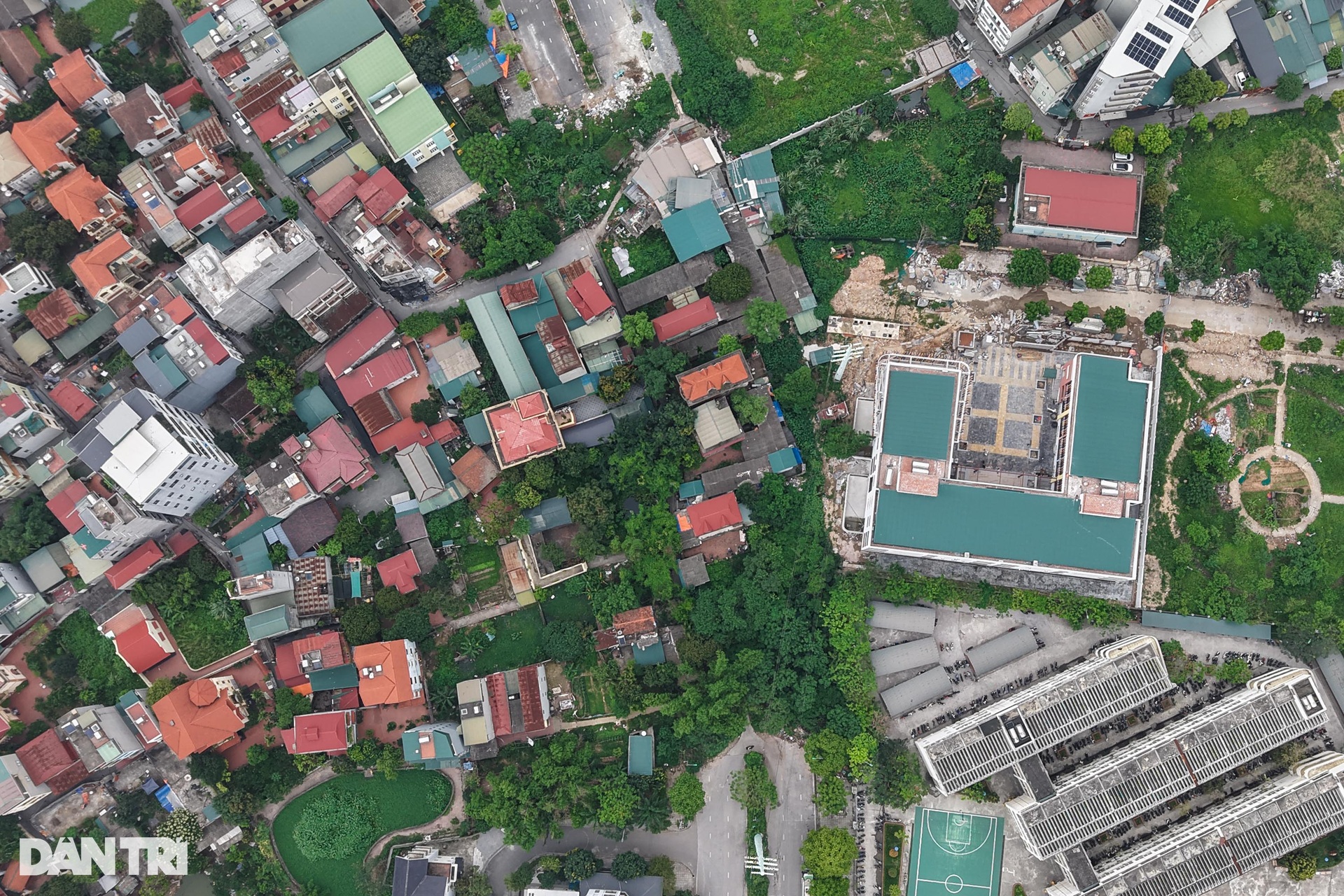 Hàng loạt tuyến đường cụt gây lãng phí ở Hà Nội - 12 Hàng loạt tuyến đường cụt gây lãng phí ở Hà Nội - 12