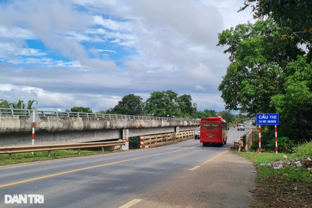 Thiếu hơn 3 tỷ đồng, cầu nối Đắk Lắk - Gia Lai bỏ hoang suốt 5 năm - 2 Thiếu hơn 3 tỷ đồng, cầu nối Đắk Lắk - Gia Lai bỏ hoang suốt 5 năm - 2
