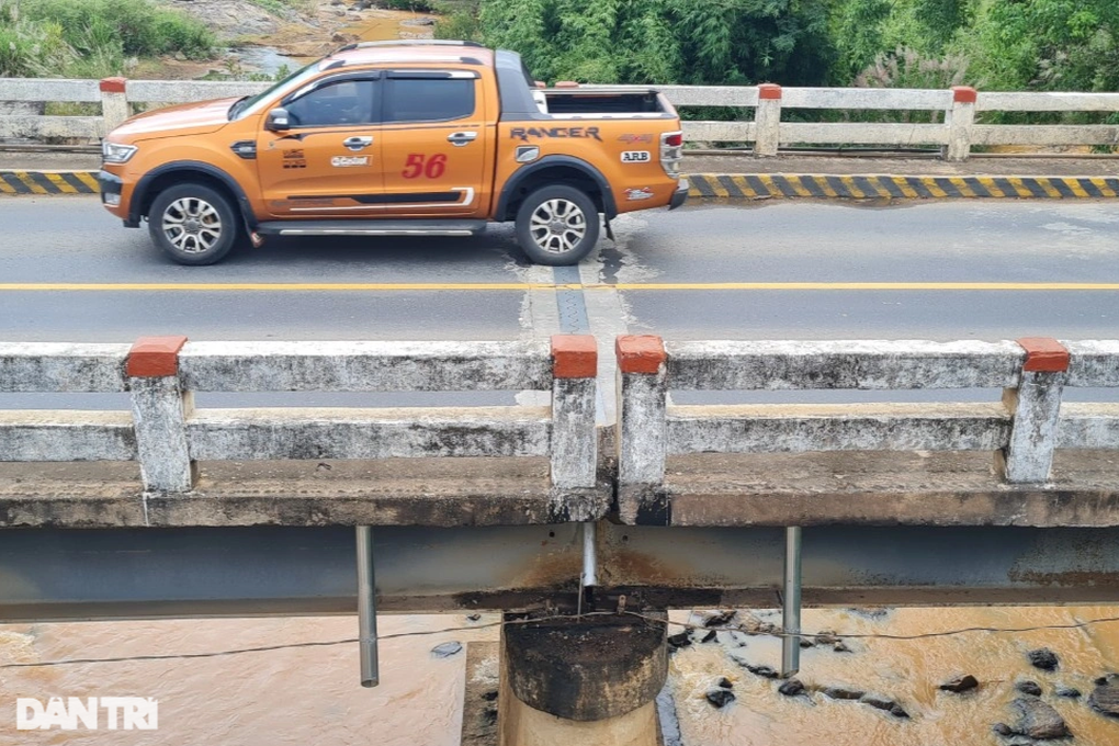 Thiếu hơn 3 tỷ đồng, cầu nối Đắk Lắk - Gia Lai bỏ hoang suốt 5 năm - 3 Thiếu hơn 3 tỷ đồng, cầu nối Đắk Lắk - Gia Lai bỏ hoang suốt 5 năm - 3