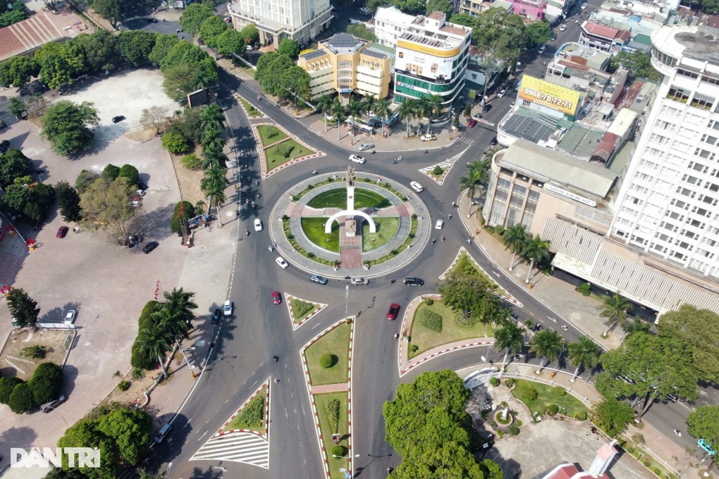 Đắk Lắk yêu cầu không liên hoan chia tay trong thời gian chờ sáp nhập - 1 Đắk Lắk yêu cầu không liên hoan chia tay trong thời gian chờ sáp nhập - 1